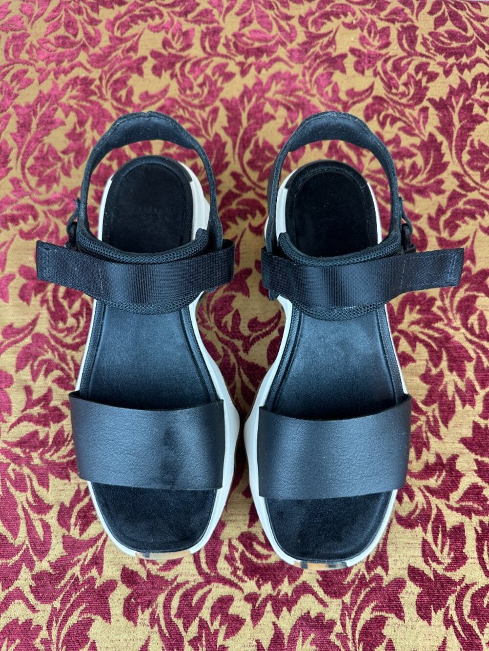 Sorel Kinetic Impact Y-Strap High Black Tortoiseshell Leather Sandals Sz 6.5 - Picture 2 of 9